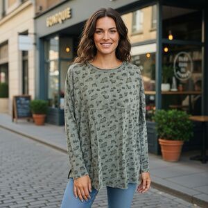 Easel Women's Blouse Sz Small Long Sleeve Animal Safari Vibe Autumn Fall Earthy